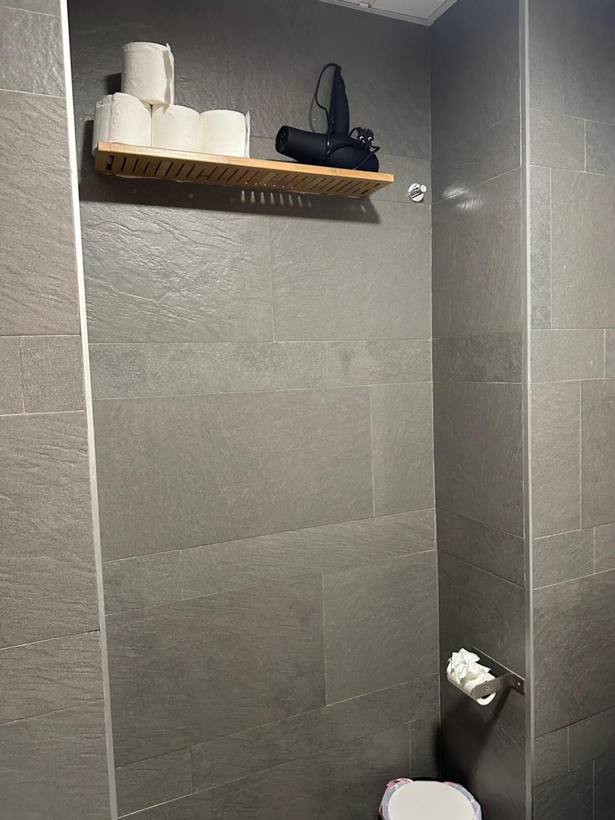 Frente Al Mar Apartment Malaga Ngoại thất bức ảnh
